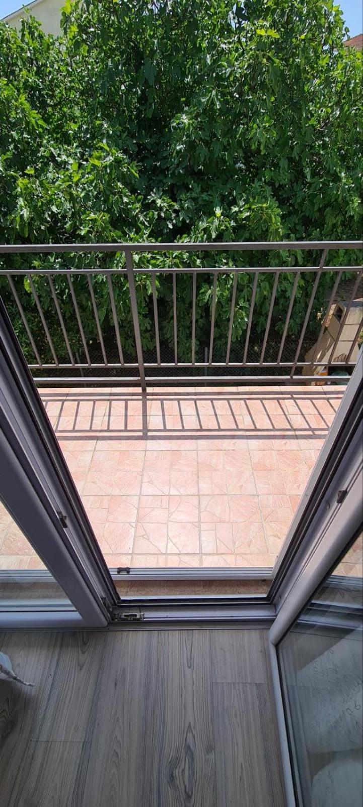 Apartments Porat Rom bilde